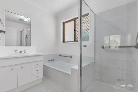 Property photo of 7 Stuart Court Kallangur QLD 4503