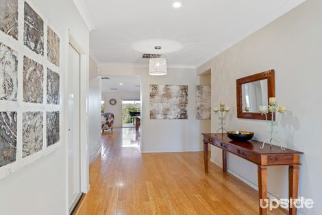 Property photo of 6 Albert Court Burnside Heights VIC 3023