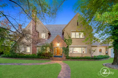 Property photo of 41 Leslie Road Essendon VIC 3040