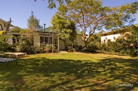 Property photo of 18 Echlin Street Labrador QLD 4215
