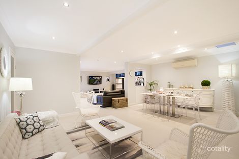 Property photo of 9 Capistrano Court Southport QLD 4215