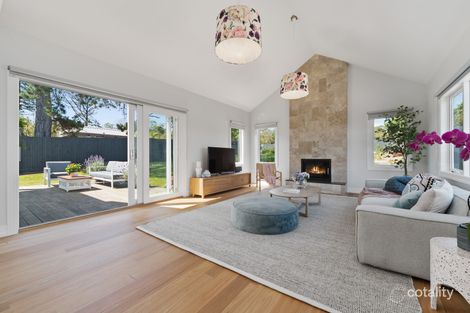 Property photo of 26 Koornalla Crescent Mount Eliza VIC 3930