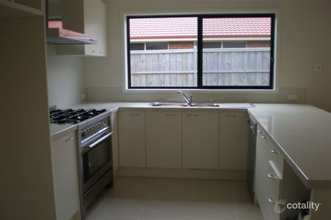 Property photo of 39 Von Nida Drive Cranbourne North VIC 3977
