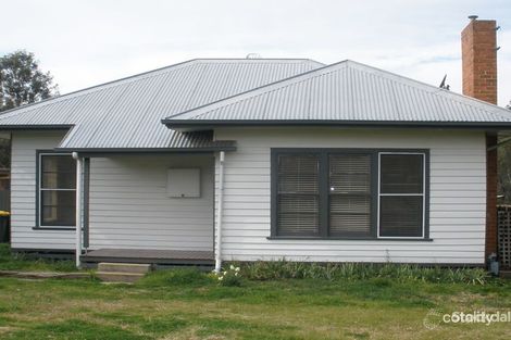 Property photo of 17 Thomson Street Wangaratta VIC 3677
