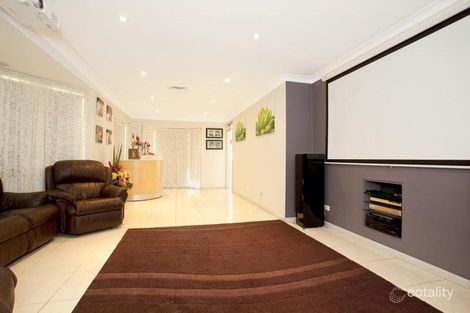 Property photo of 8 Snell Place West Hoxton NSW 2171