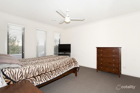 Property photo of 19 St Martins Boulevard Truganina VIC 3029