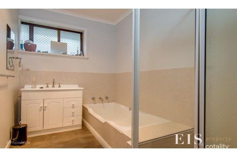 Property photo of 11 Myuna Road Blackmans Bay TAS 7052
