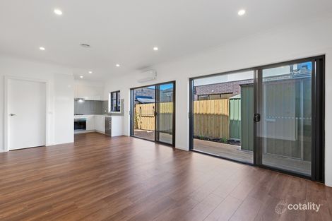 Property photo of 1/150 Dromana Parade Safety Beach VIC 3936