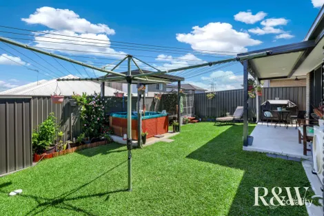 Property photo of 9 Durack Avenue Catherine Field NSW 2557