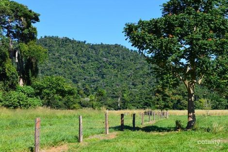 Property photo of 5 Butler Road Bingil Bay QLD 4852