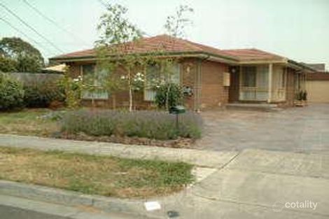 Property photo of 4 Beach Court Keysborough VIC 3173
