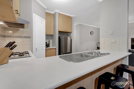 Property photo of 10 Castlebury Place Craigieburn VIC 3064