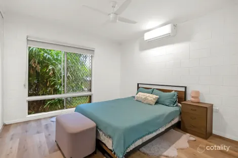 Property photo of 15 Beagle Close Bentley Park QLD 4869
