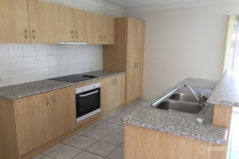 35 Pinewood St, Wynnum West, QLD 4178