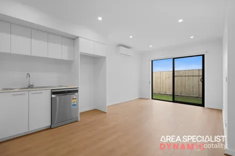 32 Milkmaids Ave, Deanside, VIC 3336