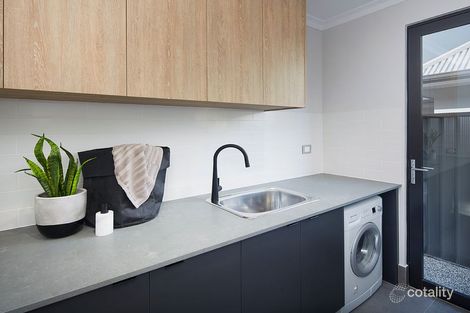 Property photo of 19 Broadhurst Way Two Rocks WA 6037