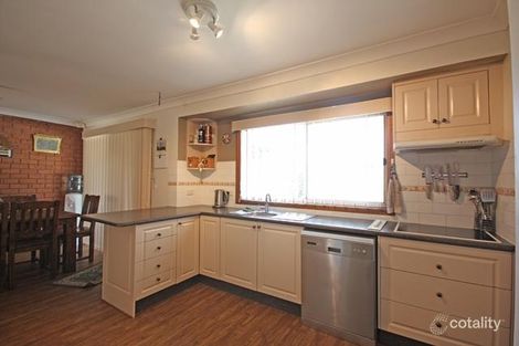 Property photo of 10 Canidius Street Rosemeadow NSW 2560