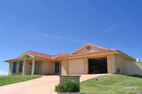Property photo of 6 Triton Place Cameron Park NSW 2285