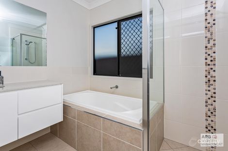 Property photo of 34 Pinnacle Circuit Heathwood QLD 4110