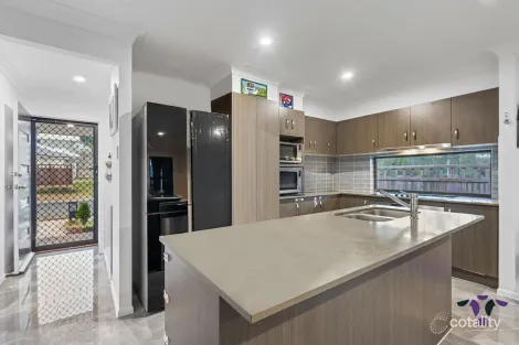 Property photo of 92 Capilano Way Spring Mountain QLD 4300