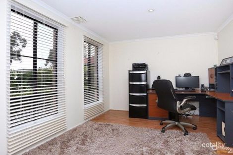 Property photo of 30 Astley Wynd Lynbrook VIC 3975