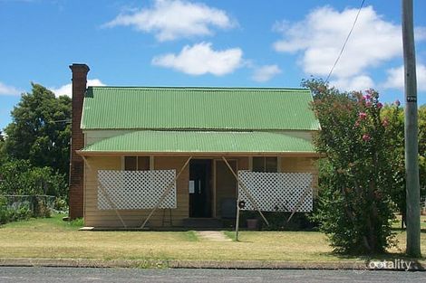 63 Pratten St, Warwick, QLD 4370