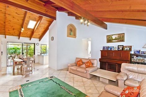 Property photo of 16 Bergamont Street Elanora QLD 4221