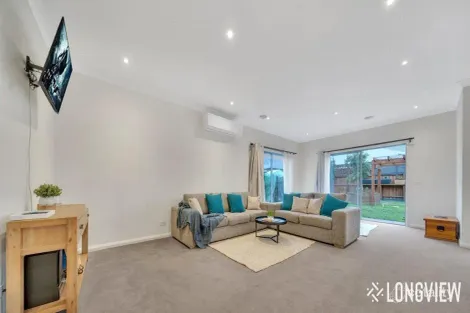 Property photo of 40 Highvale Crescent Berwick VIC 3806