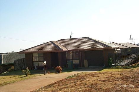 25 Croydon St, Harristown, QLD 4350