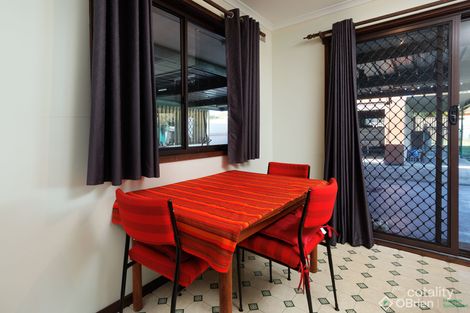 Property photo of 32 Emerald Avenue West Wodonga VIC 3690