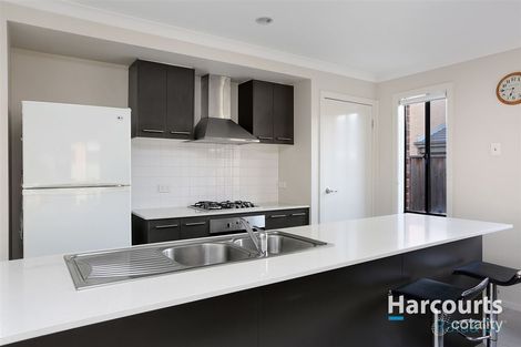 Property photo of 3 Beresford Road Wollert VIC 3750