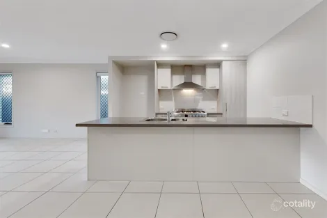 Property photo of 19 Bilson Street Pallara QLD 4110