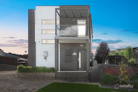 2/2 Keith Waller Rise, Casey, ACT 2913