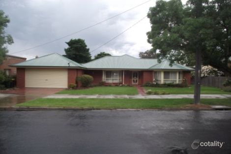 13 Pearson St, Maffra, VIC 3860