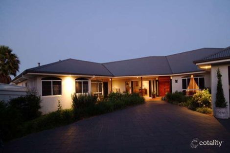 2 Hillcrest Pl, Dubbo, NSW 2830