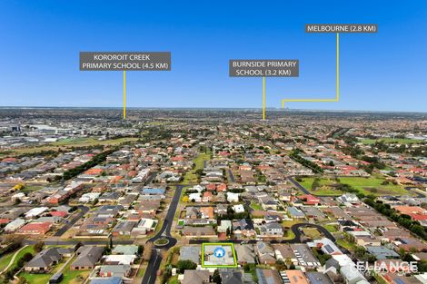 Property photo of 16 Calthorpe Green Caroline Springs VIC 3023