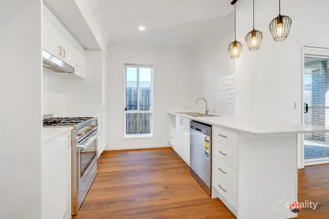 Property photo of 1 First Street Holmview QLD 4207