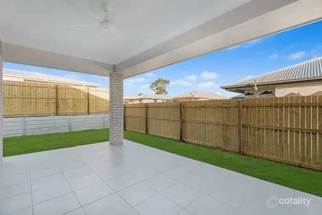 Property photo of 22 Evi Circuit Pialba QLD 4655
