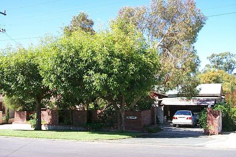 30 Ogilvie Rd, Mount Pleasant, WA 6153