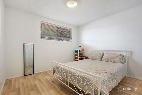 Property photo of 2/22 Balowrie Street Hamilton QLD 4007