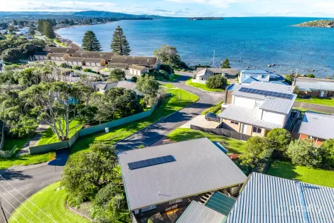 Property photo of 7 Solway Crescent Encounter Bay SA 5211