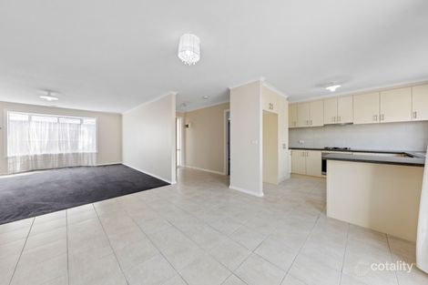 Property photo of 2/10 Adam Court Pakenham VIC 3810