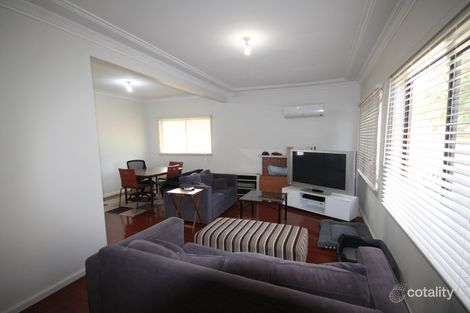 Property photo of 4 Lachlan Close Young NSW 2594