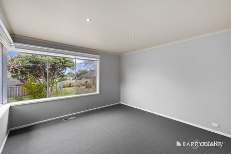 Property photo of 7 Holyrood Crescent Ringwood VIC 3134