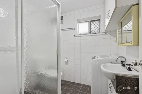 Property photo of 2/3 Burgundy Crescent Spearwood WA 6163