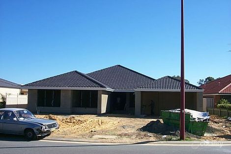 20 Suncrest Mndr, Meadow Springs, WA 6210