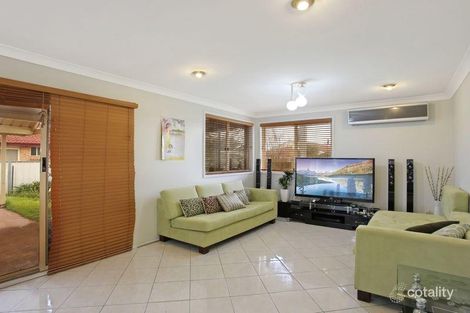 Property photo of 323 Copperfield Drive Rosemeadow NSW 2560