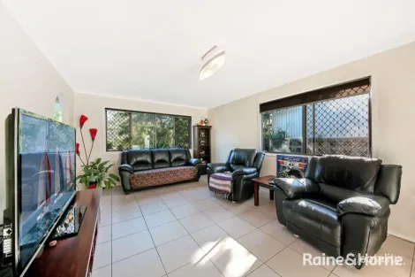 Property photo of 8 Warringah Grove Petrie QLD 4502