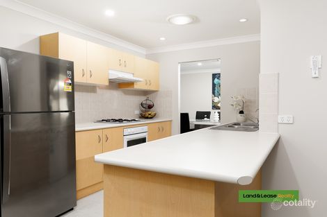 Property photo of 5 McLaughlin Circuit Bradbury NSW 2560