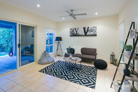 Property photo of 77 Malcolm Street Hawthorne QLD 4171
